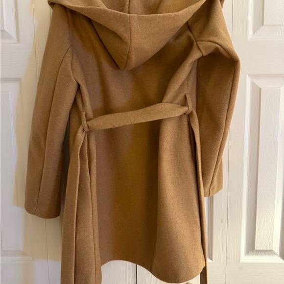 Love Tree Camel Open Front Coat - Picture 3 of 4